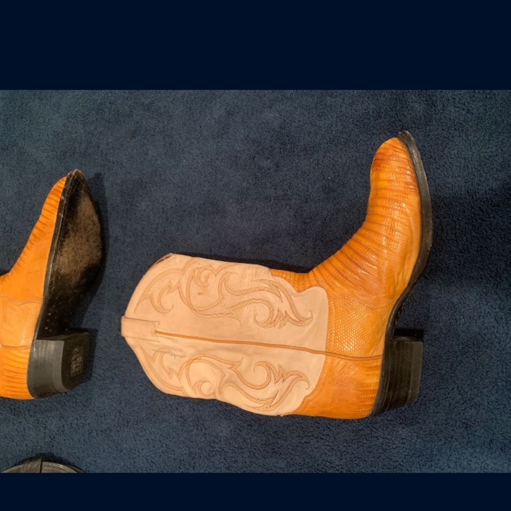 Real Alligator skin cowboy boots size 9
